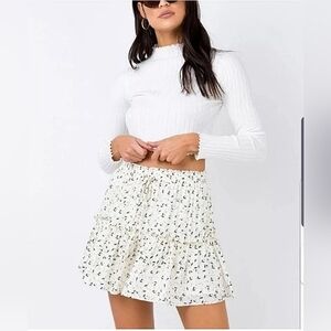 Princess Polly Womens Size 10 White Floral Light of Life Prairie Mini Skirt